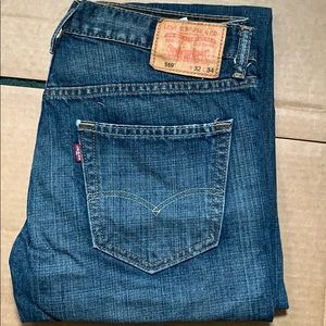 Men Levi jean size 32x34 style 559